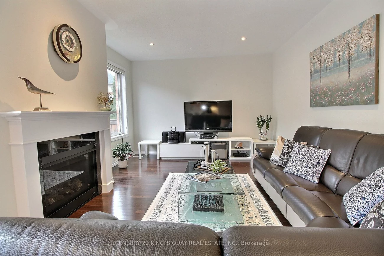 45, Chessington, Queensville, East Gwillimbury