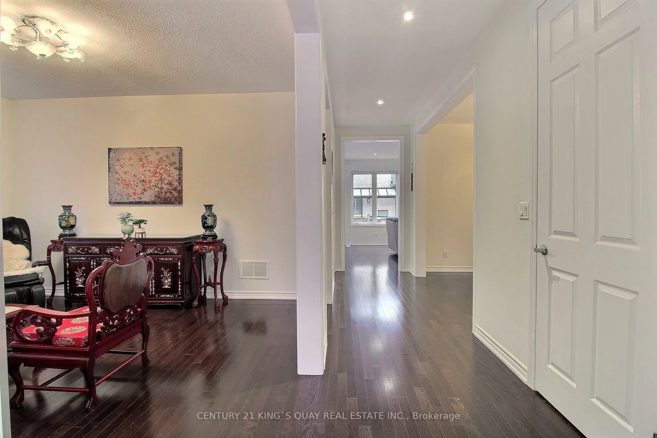 45, Chessington, Queensville, East Gwillimbury