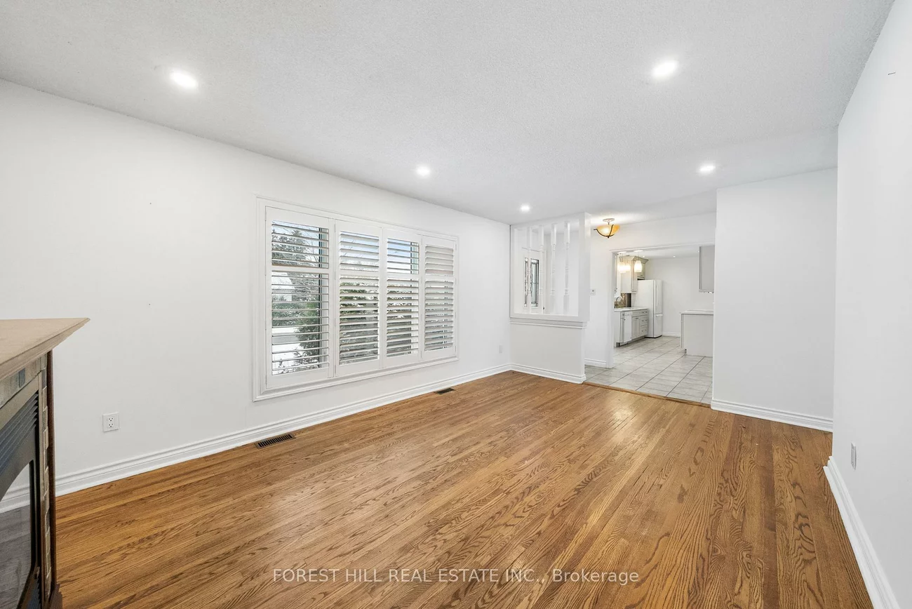 49, May, Sharon, East Gwillimbury