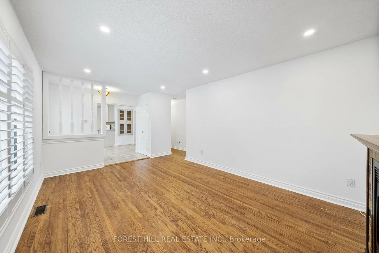 49, May, Sharon, East Gwillimbury