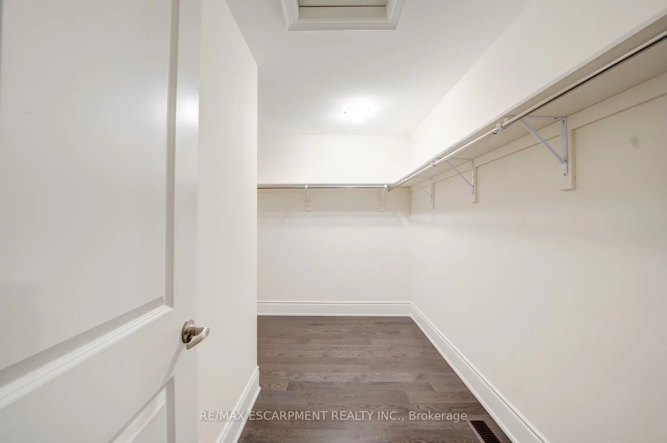 197, Thompson, Holland Landing, East Gwillimbury