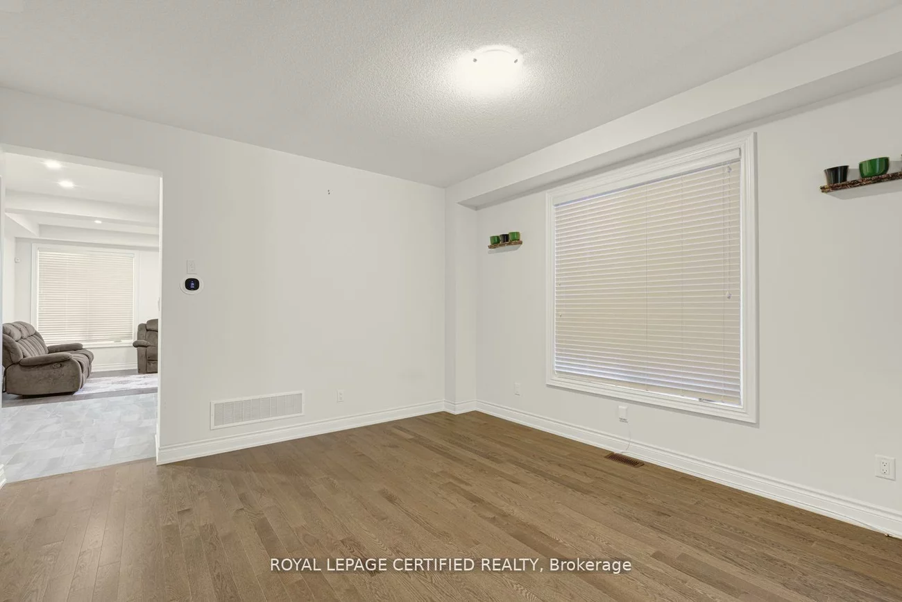 46, Deer Pass, Sharon, East Gwillimbury