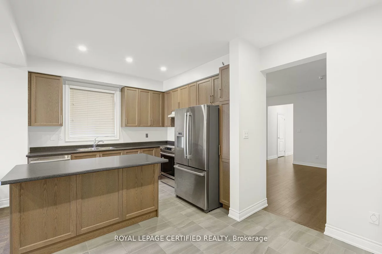 46, Deer Pass, Sharon, East Gwillimbury