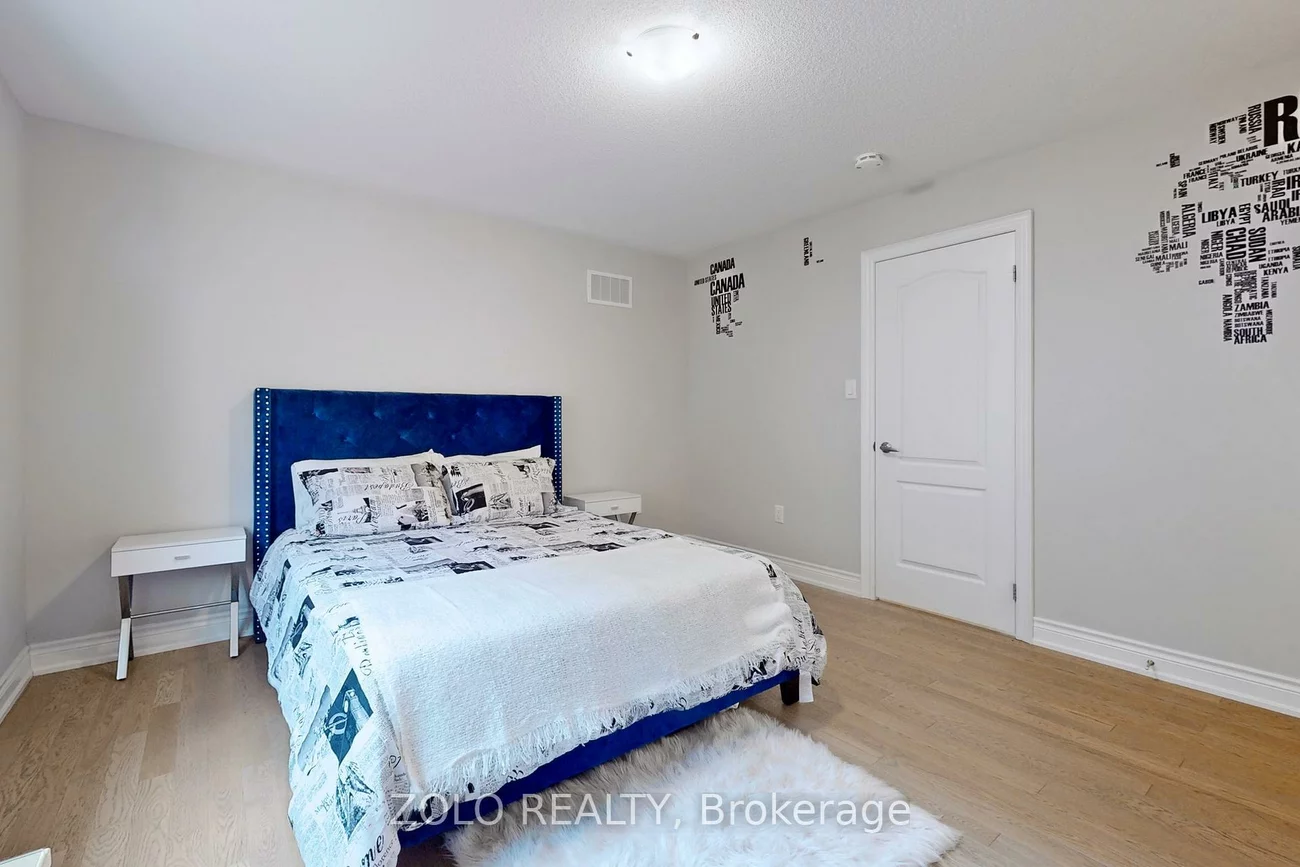 86, Briarfield, Sharon, East Gwillimbury