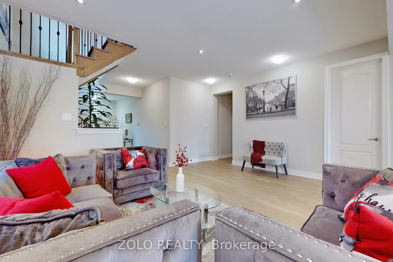 86, Briarfield, Sharon, East Gwillimbury