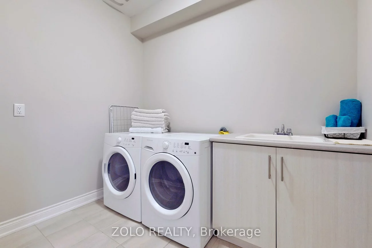 86, Briarfield, Sharon, East Gwillimbury