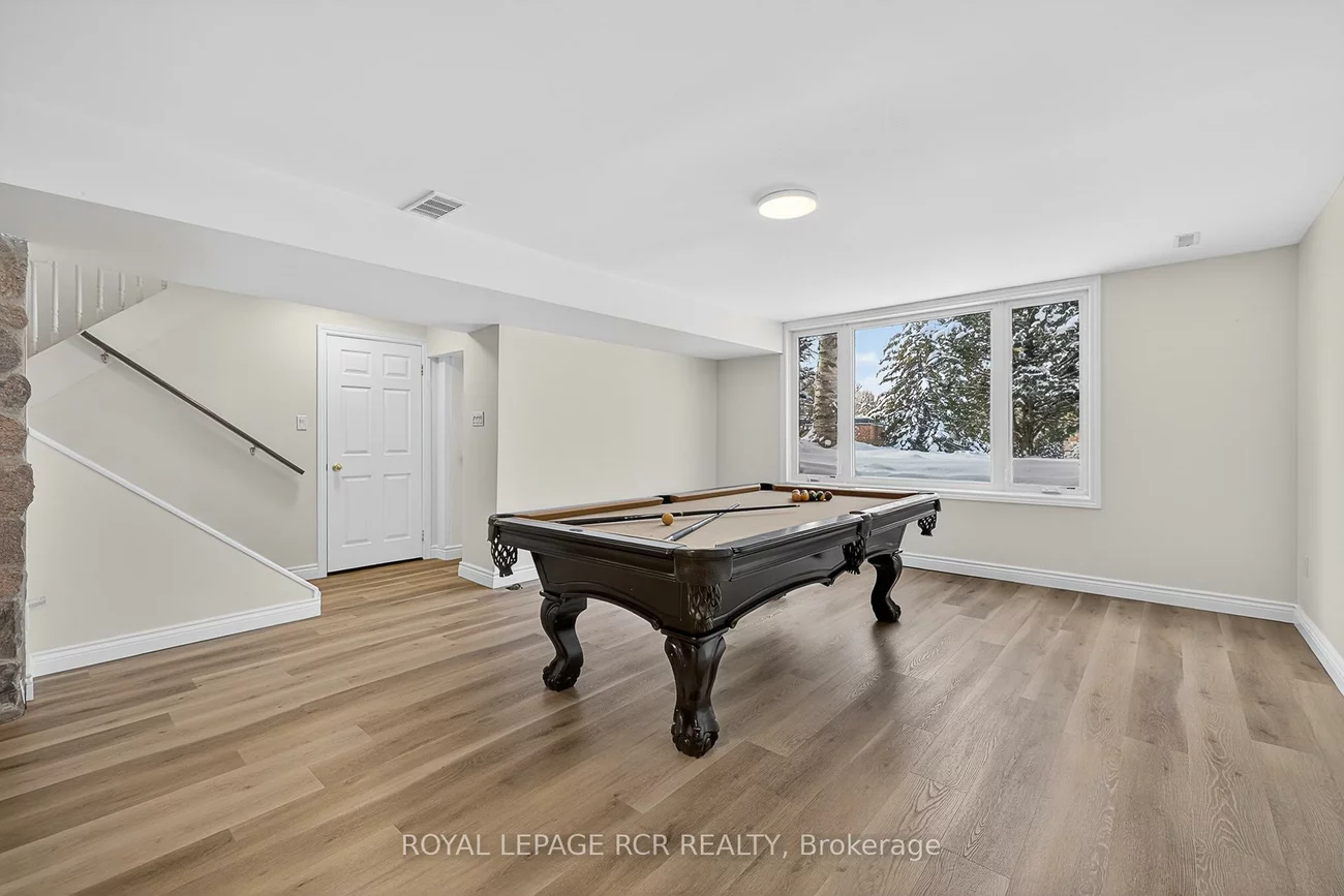 5555, Mount Albert, Mt Albert, East Gwillimbury