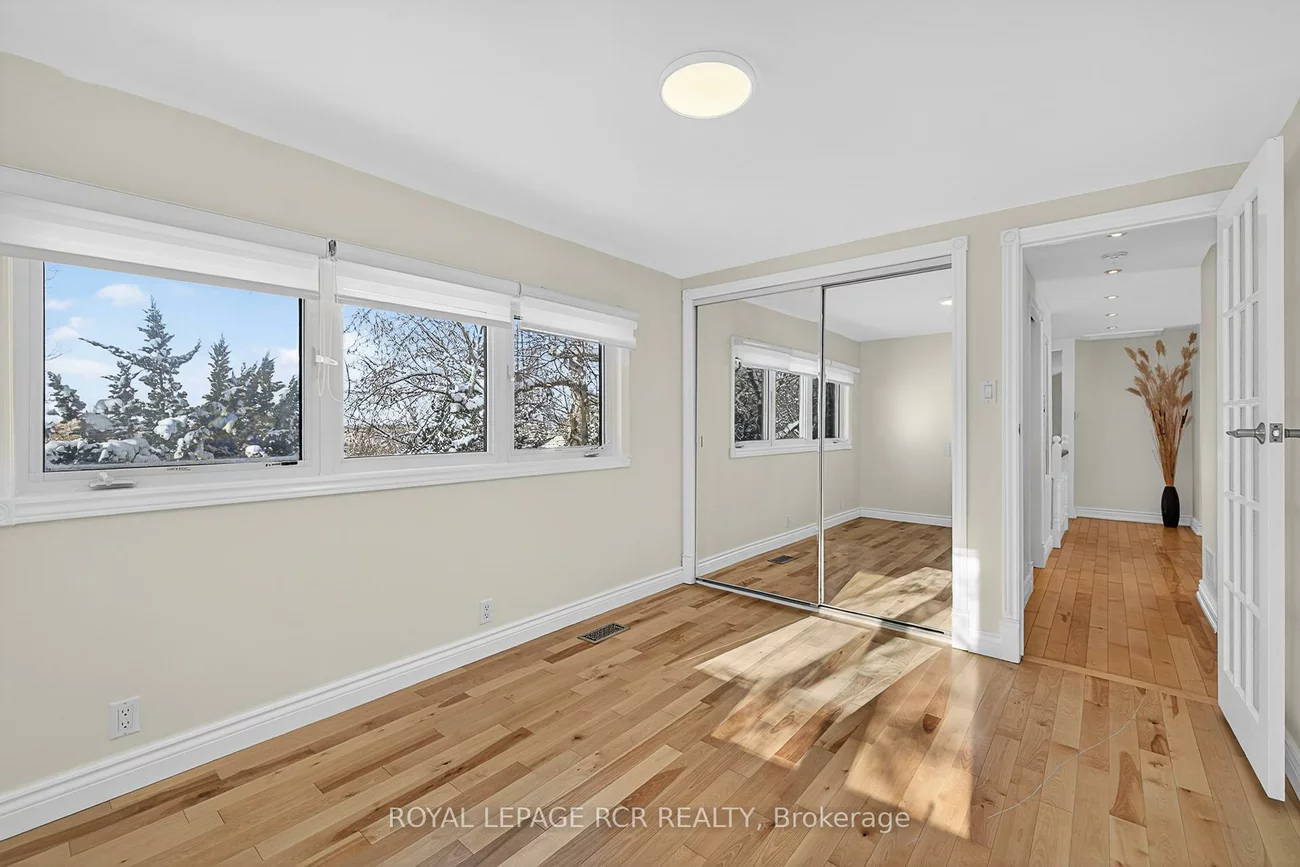 5555, Mount Albert, Mt Albert, East Gwillimbury