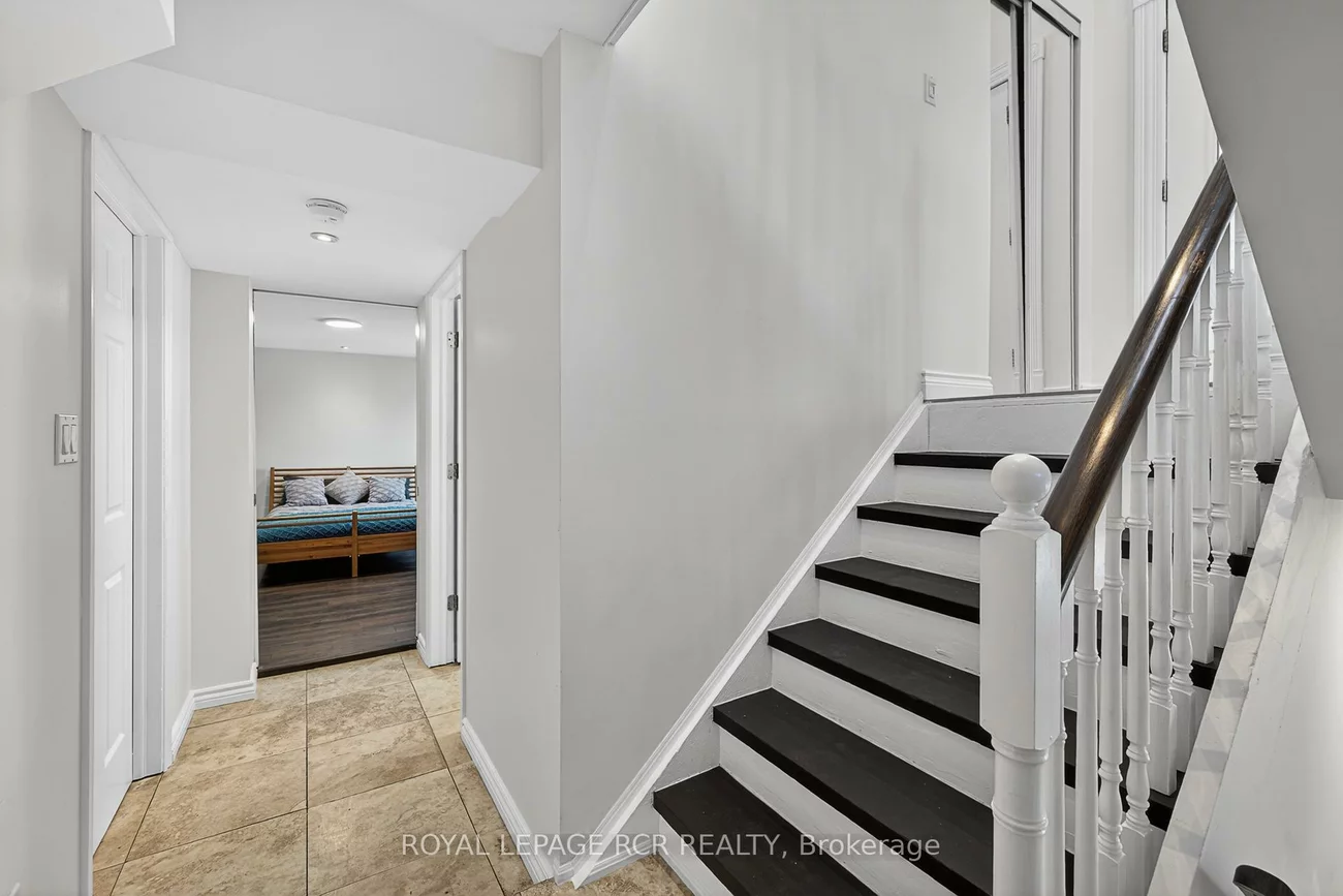 5555, Mount Albert, Mt Albert, East Gwillimbury