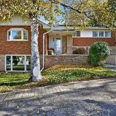 5555, Mount Albert, Mt Albert, East Gwillimbury