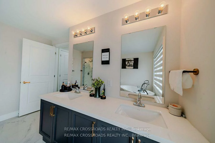 50, Carriage Shop, Queensville, East Gwillimbury