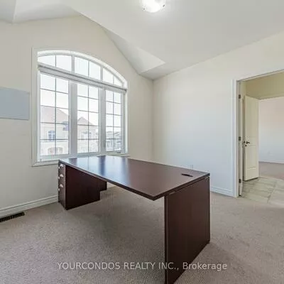 100, Beckett, Holland Landing, East Gwillimbury