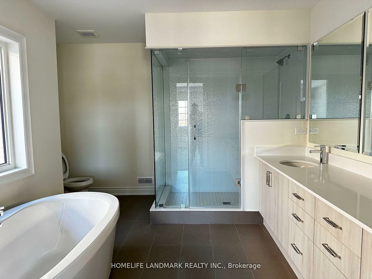 36, Upbound, Holland Landing, East Gwillimbury