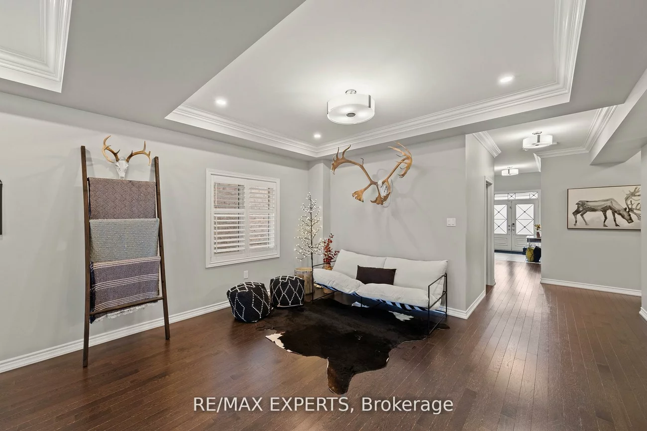 48, Manor Glen, Mt Albert, East Gwillimbury