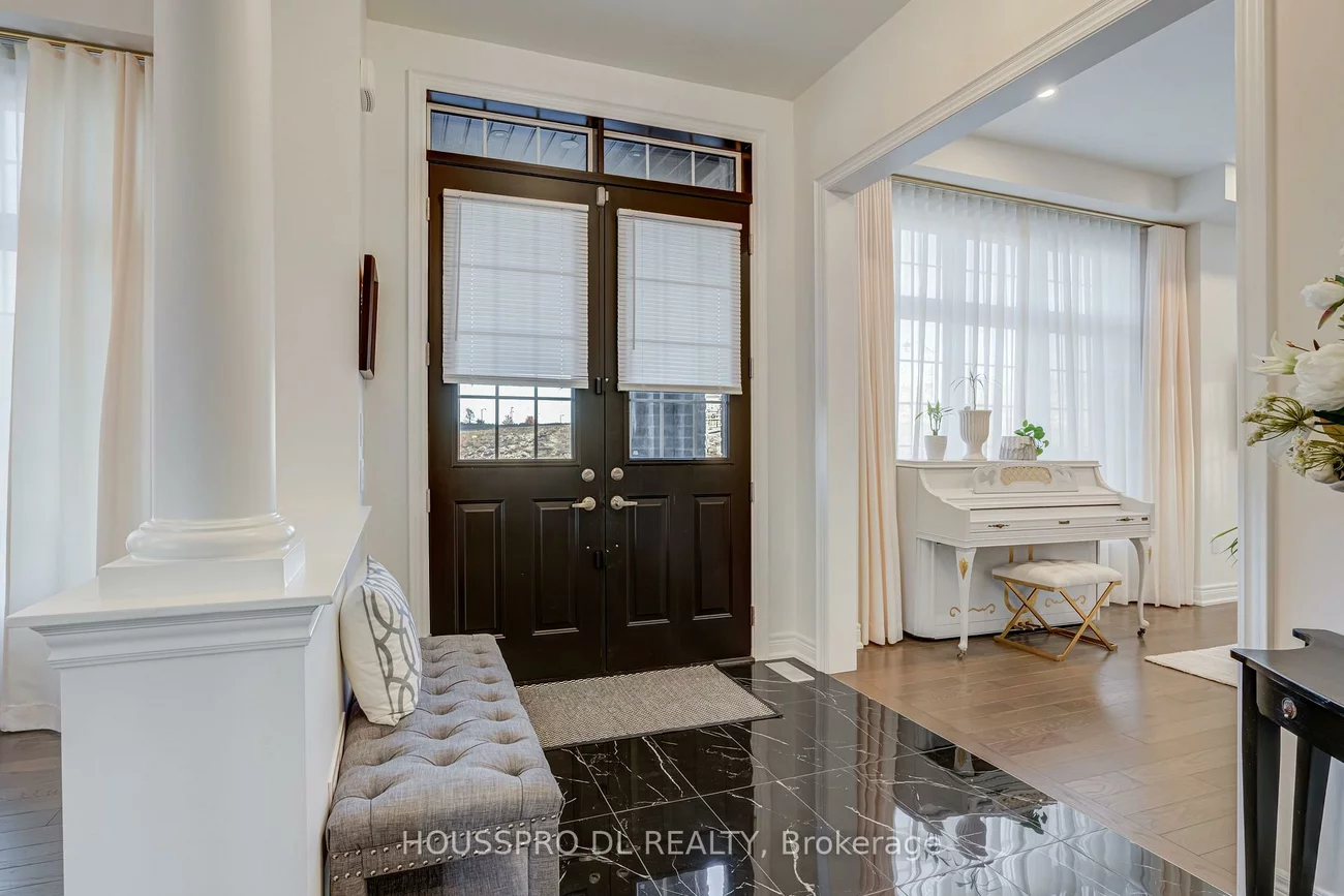 136, Carriage Shop, Queensville, East Gwillimbury