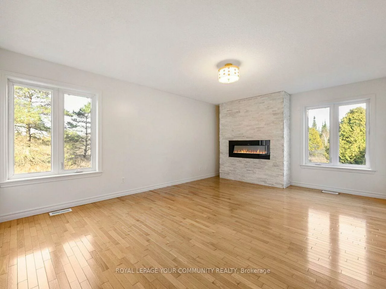 4800, Herald, Rural East Gwillimbury, East Gwillimbury