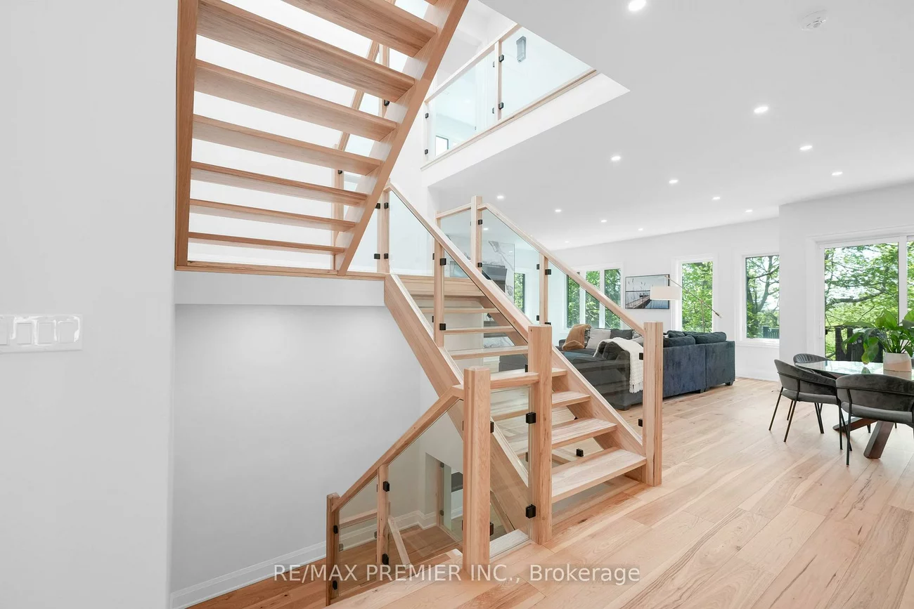 42, Alice, Mt Albert, East Gwillimbury