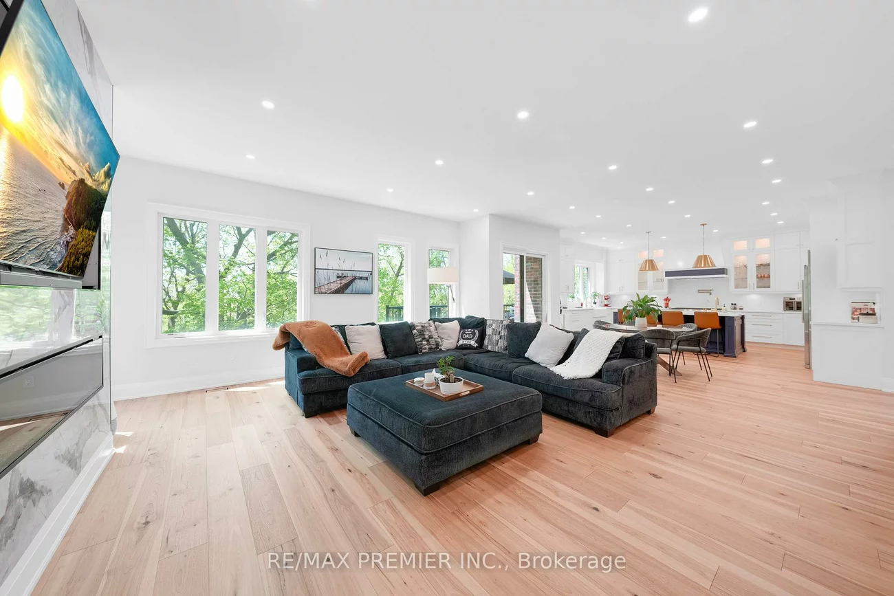 42, Alice, Mt Albert, East Gwillimbury