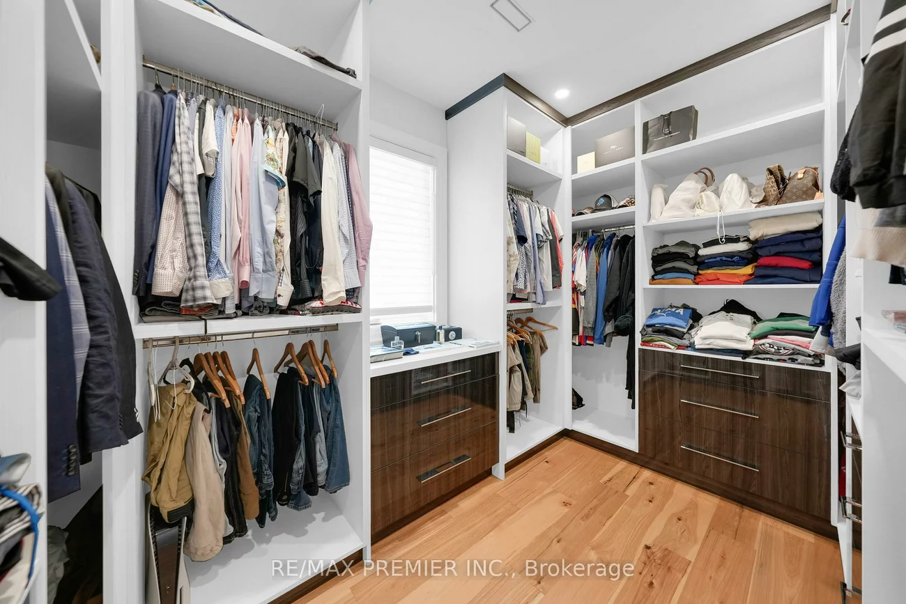 42, Alice, Mt Albert, East Gwillimbury