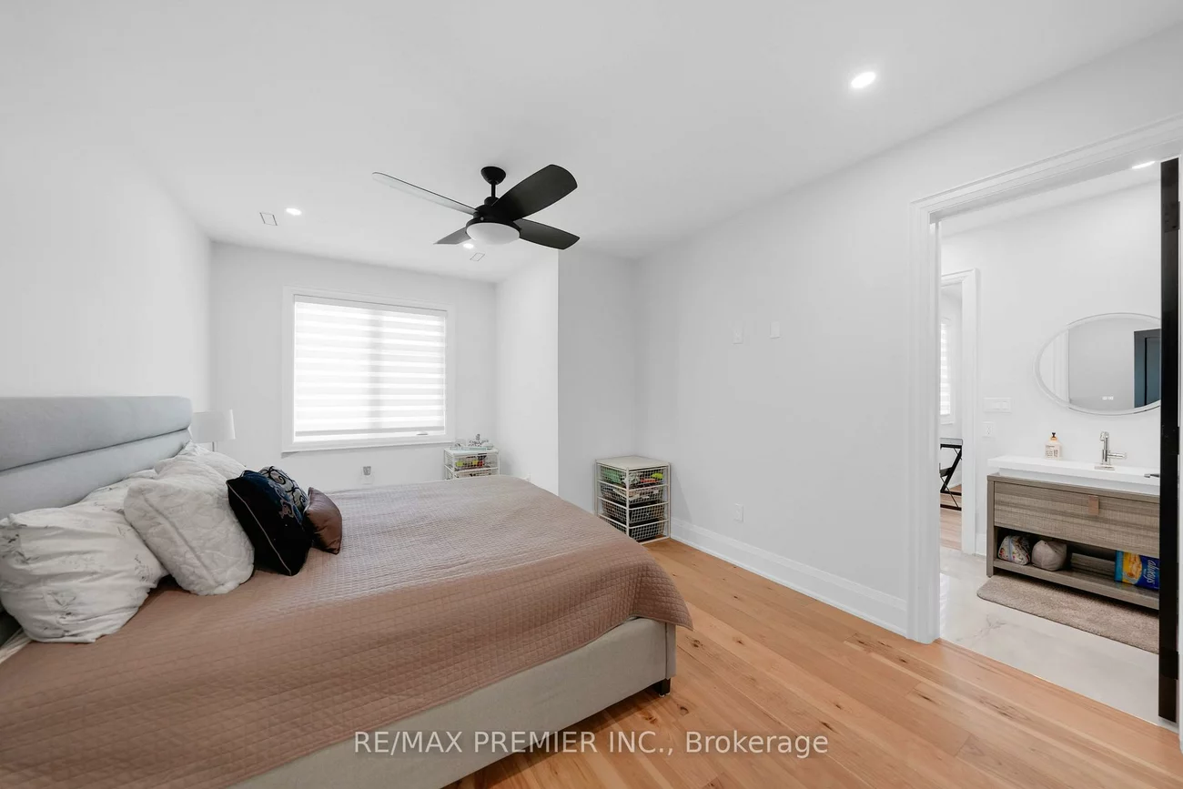 42, Alice, Mt Albert, East Gwillimbury