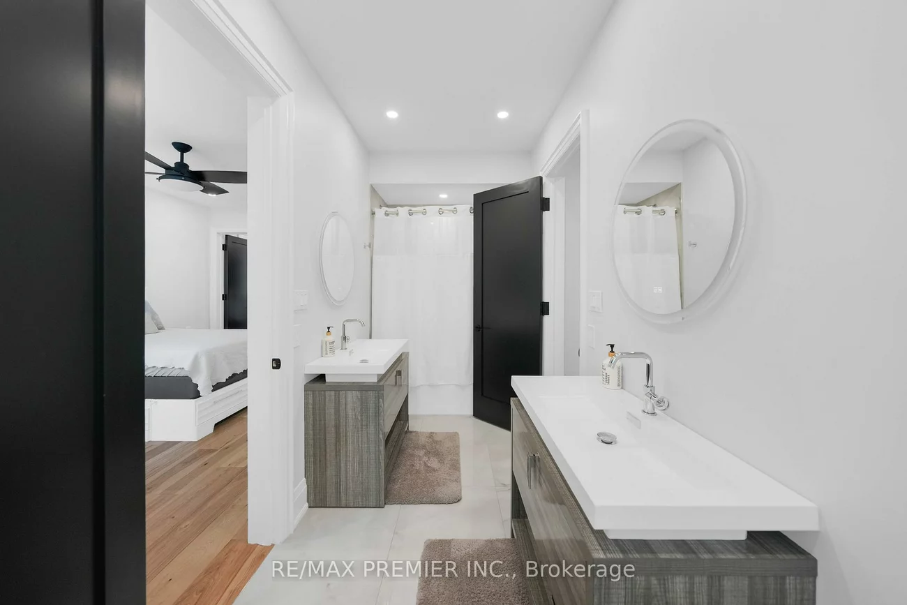 42, Alice, Mt Albert, East Gwillimbury