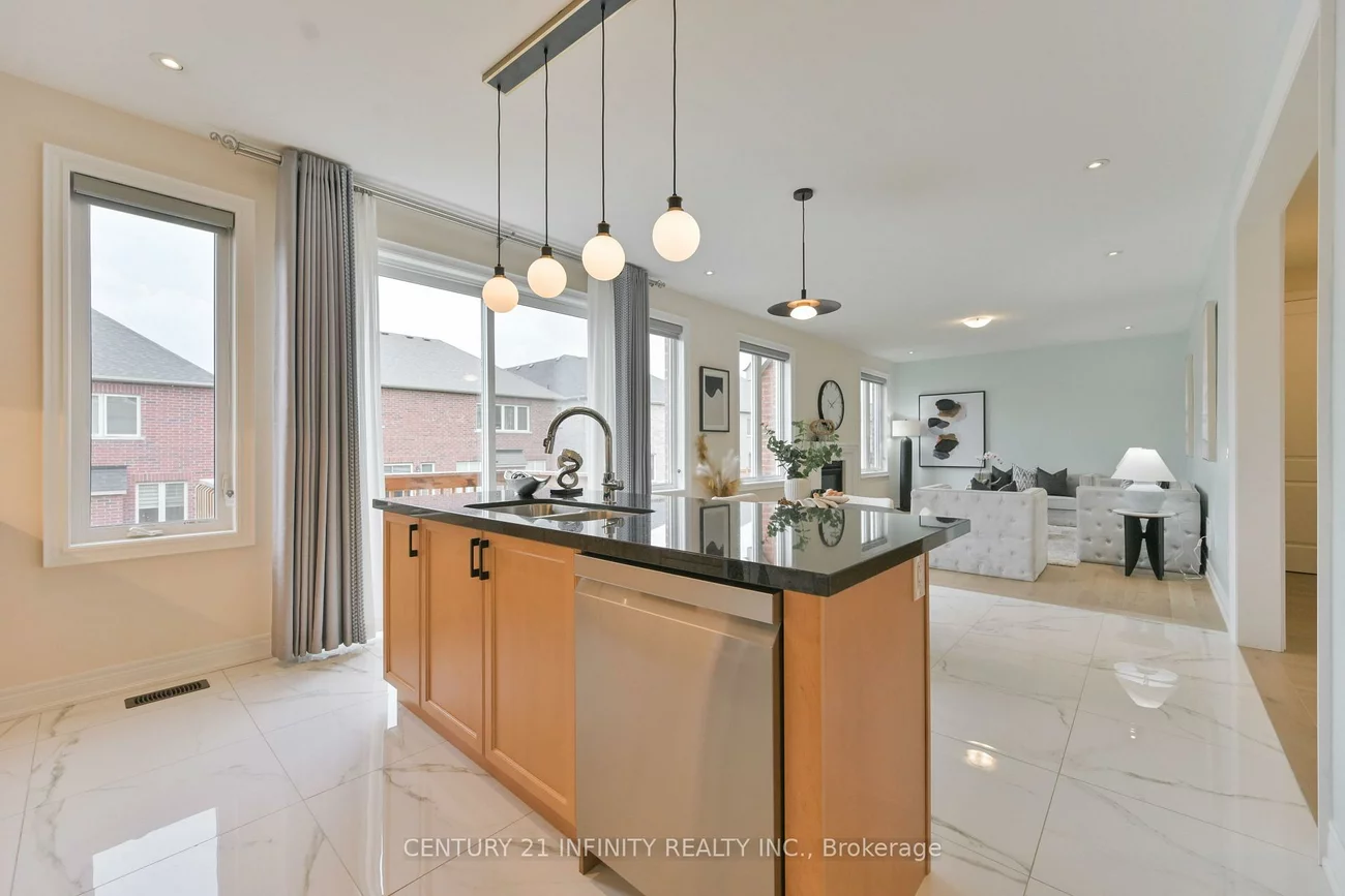 34, Watershed, Queensville, East Gwillimbury