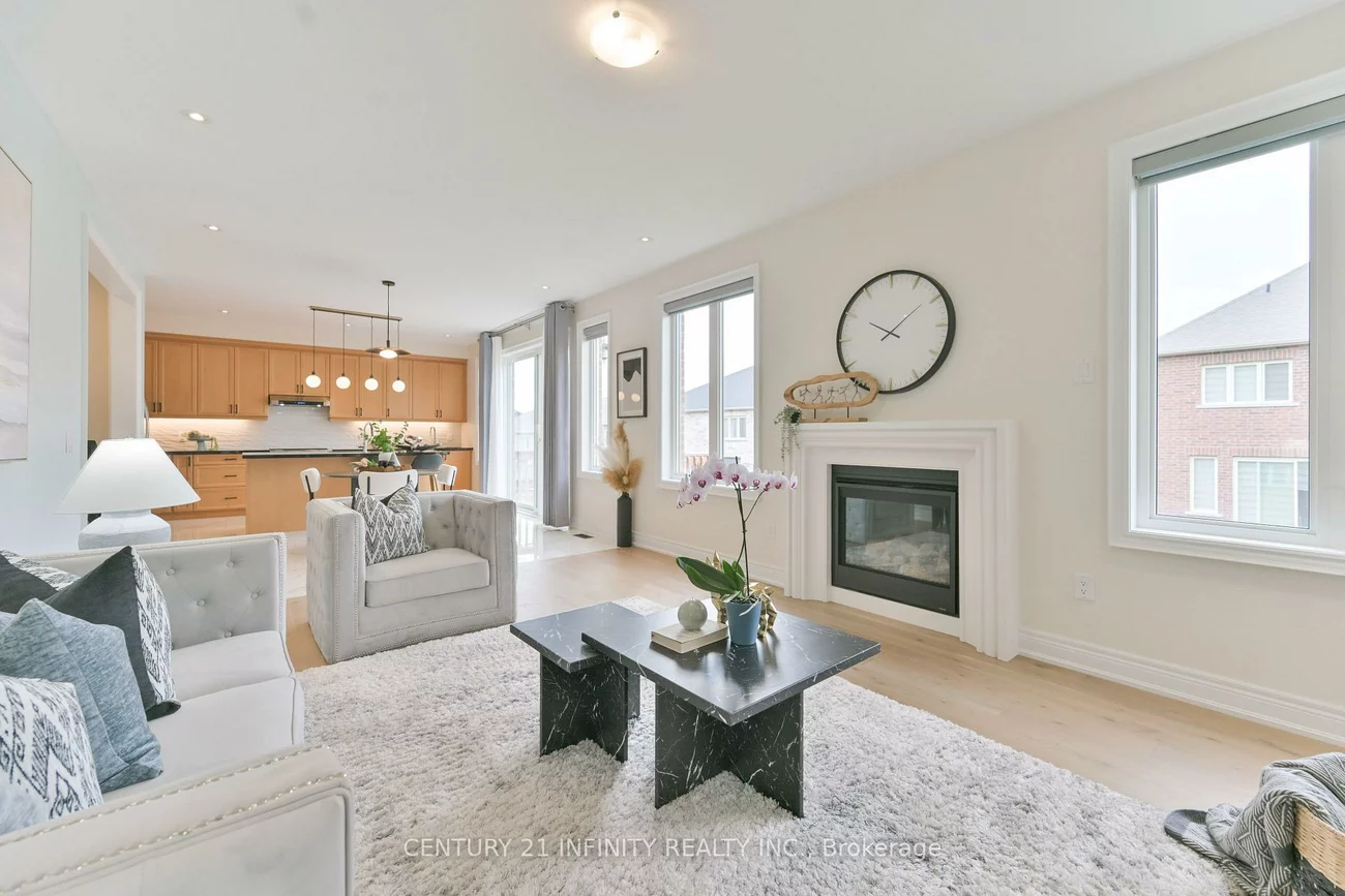 34, Watershed, Queensville, East Gwillimbury