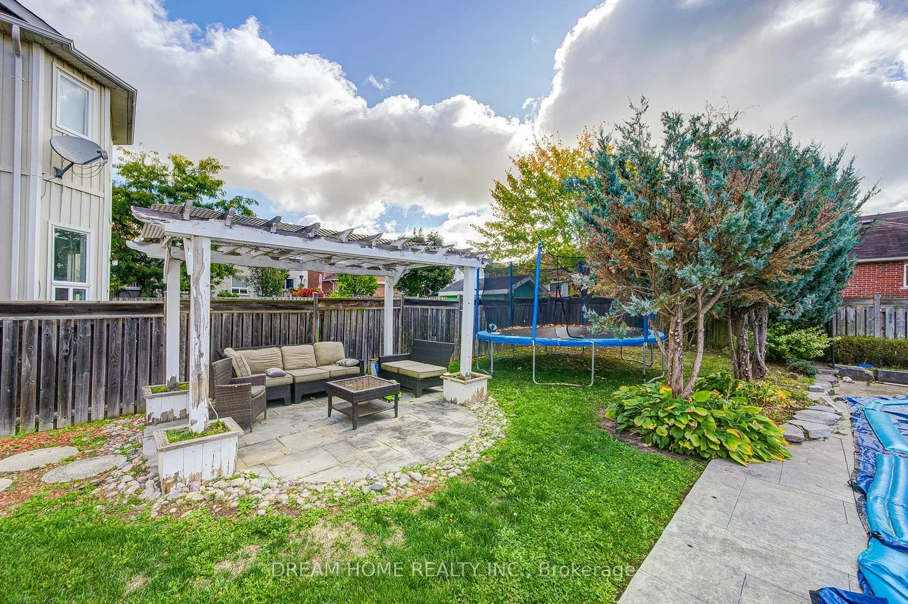 23, Viscount, Mt Albert, East Gwillimbury