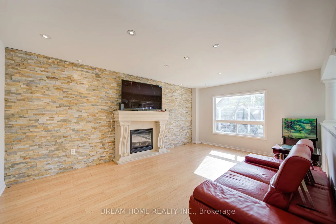 23, Viscount, Mt Albert, East Gwillimbury