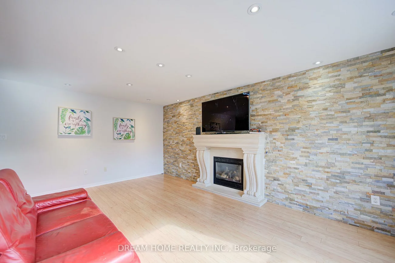 23, Viscount, Mt Albert, East Gwillimbury