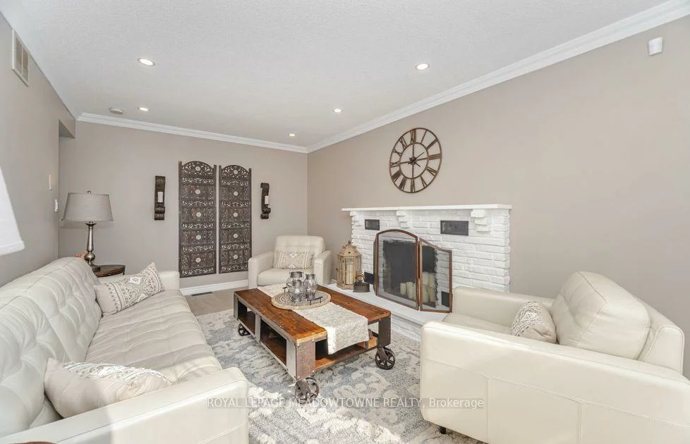 6, Hollis, Holland Landing, East Gwillimbury