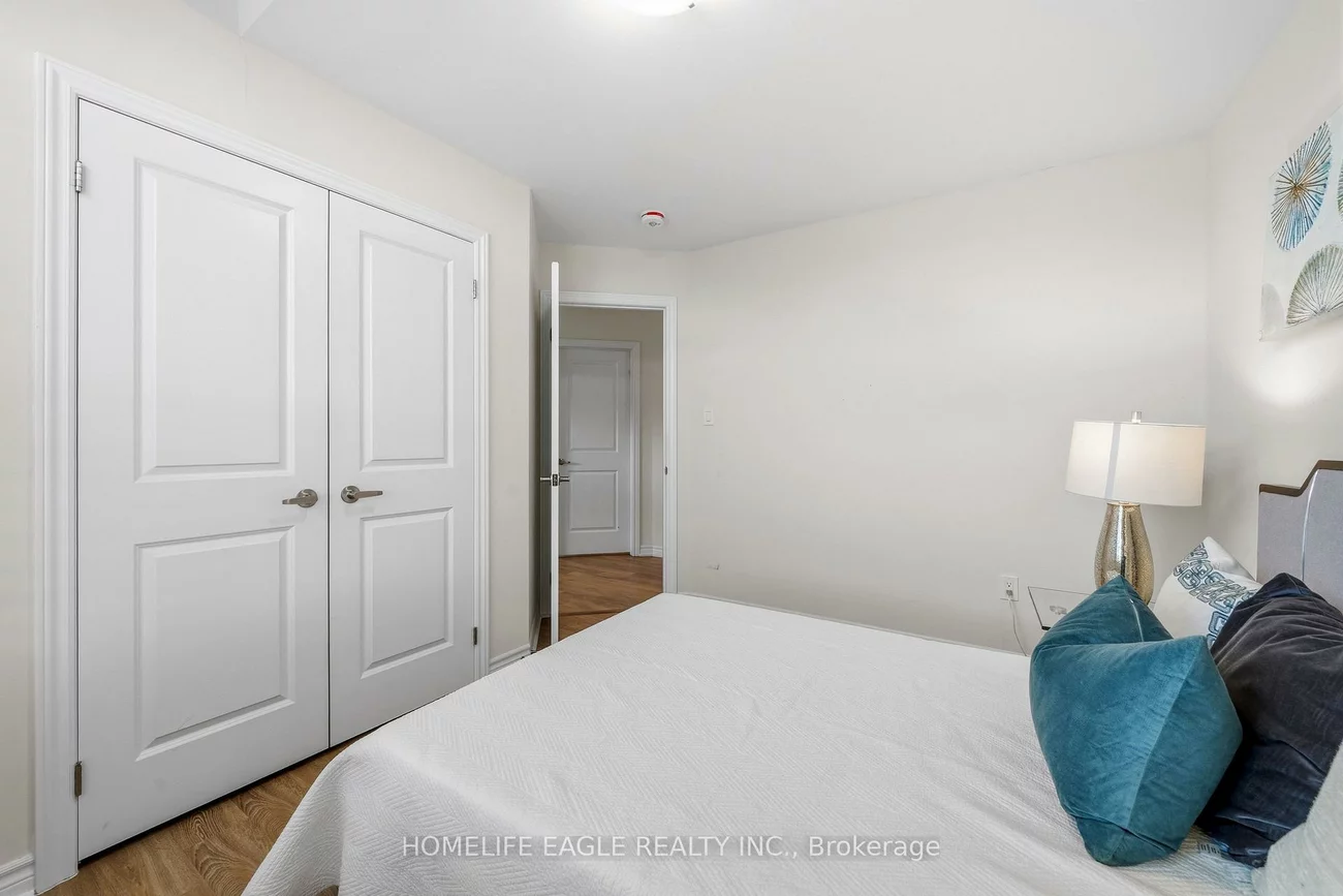 20, Viola, Sharon, East Gwillimbury