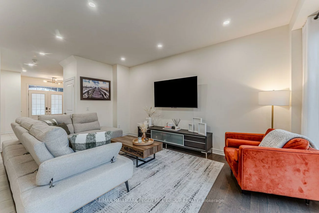 19834, Leslie, Queensville, East Gwillimbury