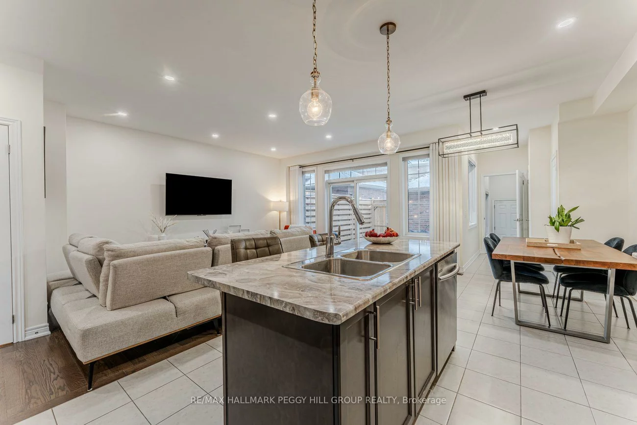 19834, Leslie, Queensville, East Gwillimbury