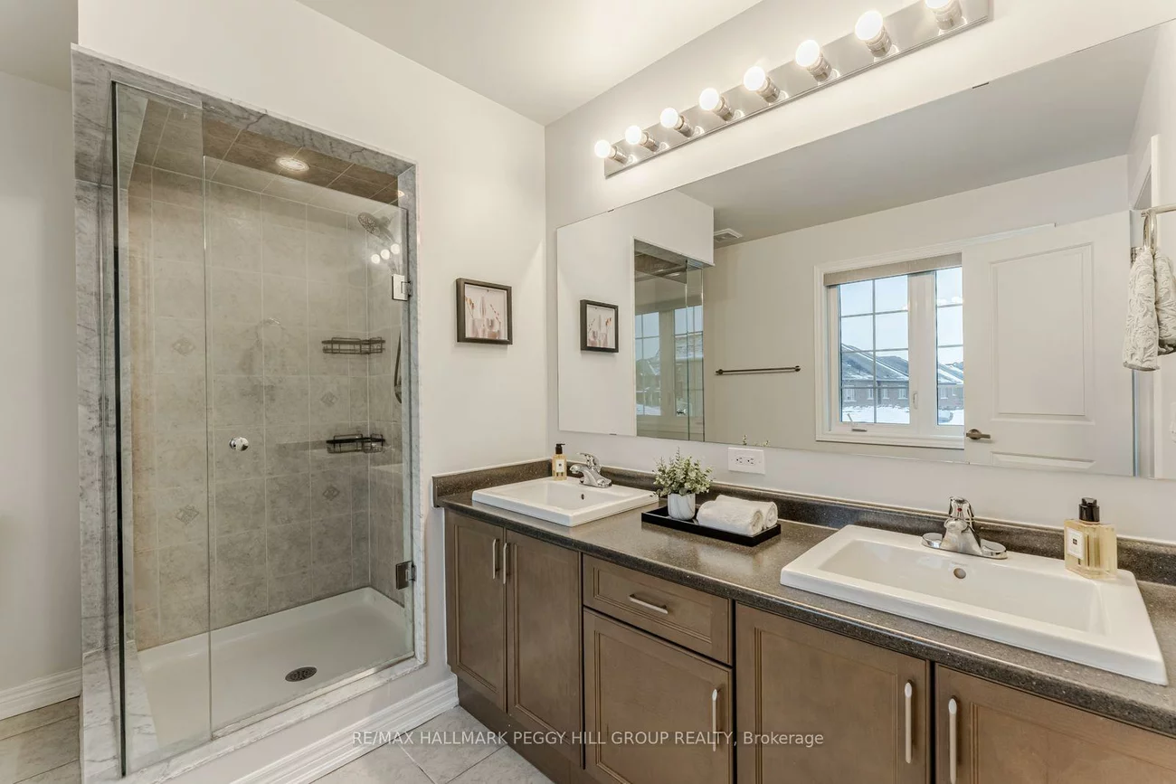 19834, Leslie, Queensville, East Gwillimbury