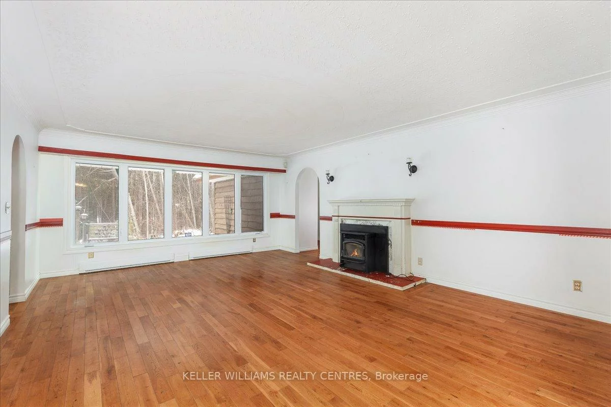 21489, Warden, Rural East Gwillimbury, East Gwillimbury