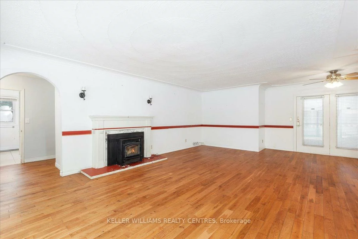 21489, Warden, Rural East Gwillimbury, East Gwillimbury