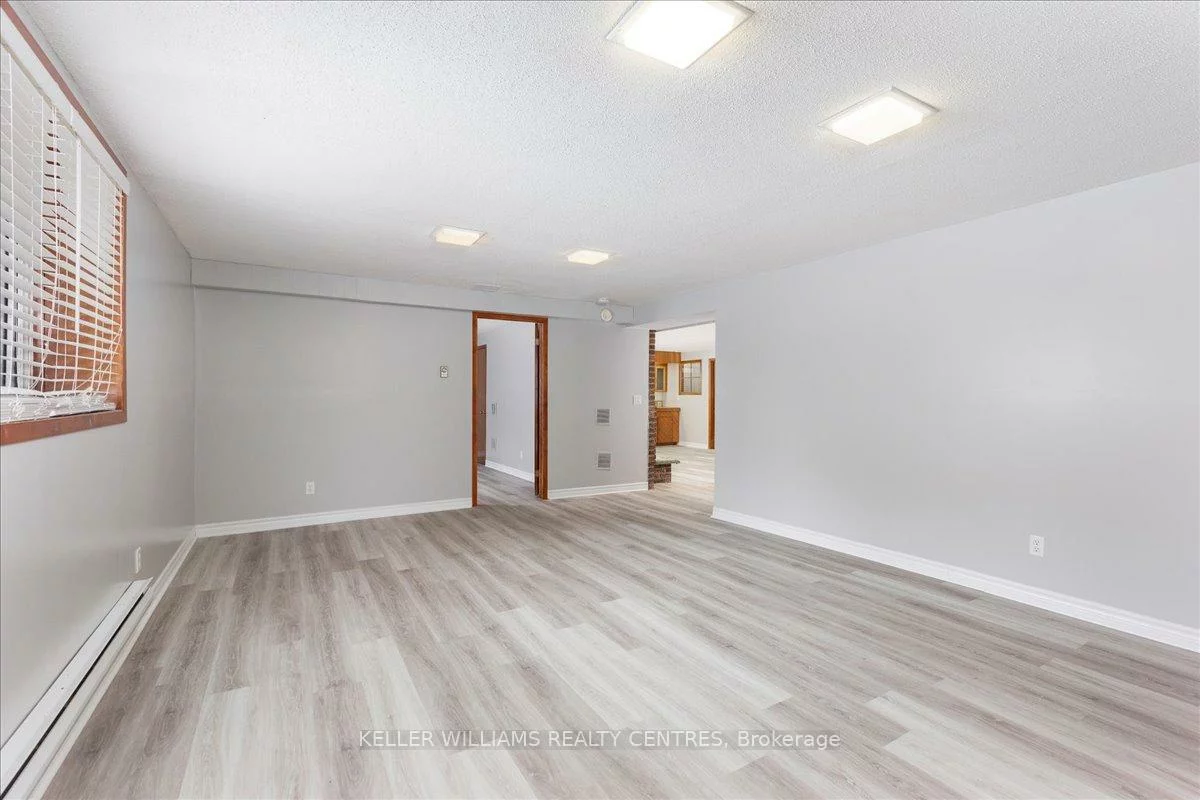 21489, Warden, Rural East Gwillimbury, East Gwillimbury