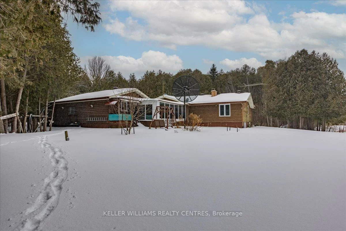 21489, Warden, Rural East Gwillimbury, East Gwillimbury