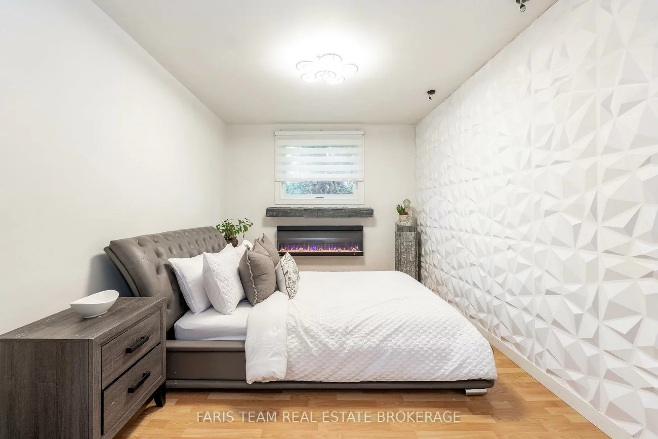 11, Park, Holland Landing, East Gwillimbury