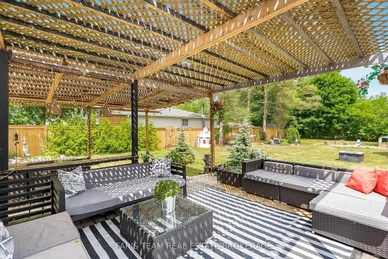 11, Park, Holland Landing, East Gwillimbury