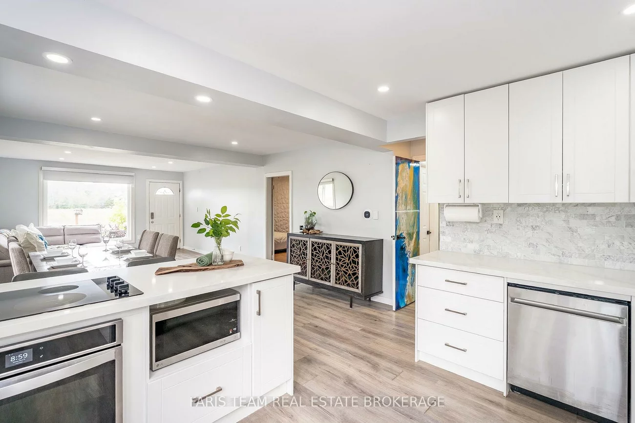 11, Park, Holland Landing, East Gwillimbury