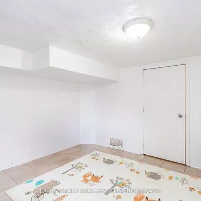 11, Park, Holland Landing, East Gwillimbury