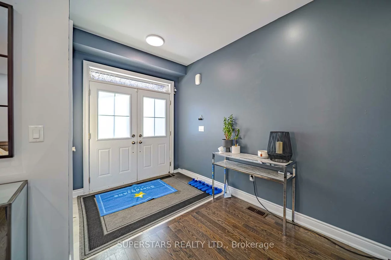 30, Festival, Sharon, East Gwillimbury