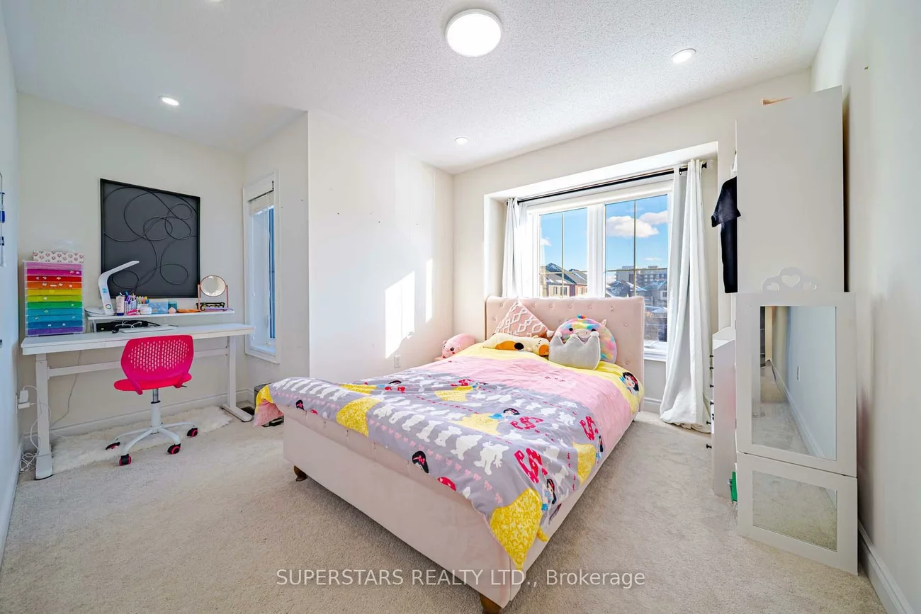 30, Festival, Sharon, East Gwillimbury