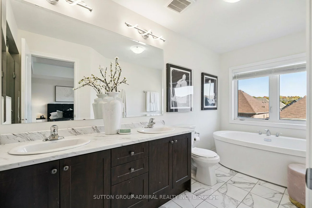 15, John Smith, Holland Landing, East Gwillimbury