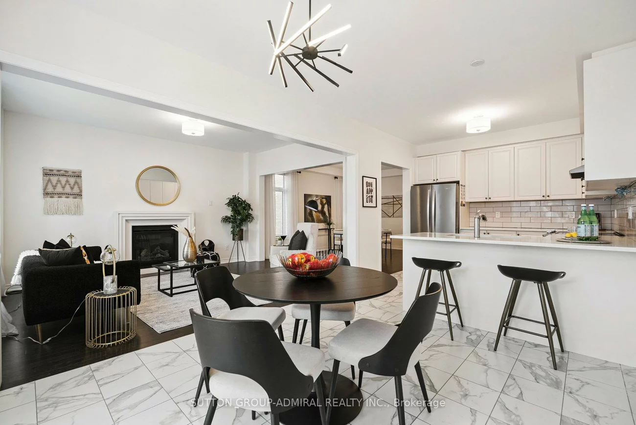 15, John Smith, Holland Landing, East Gwillimbury