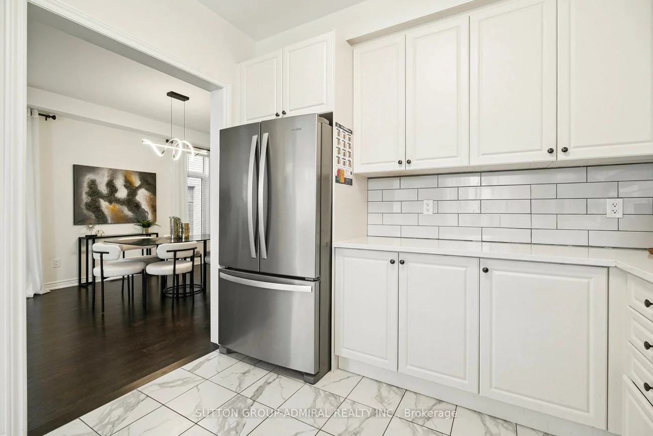 15, John Smith, Holland Landing, East Gwillimbury