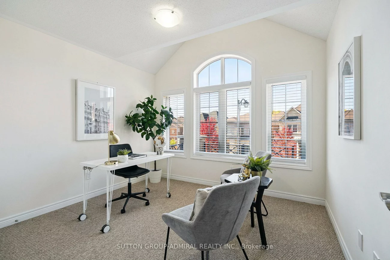 15, John Smith, Holland Landing, East Gwillimbury