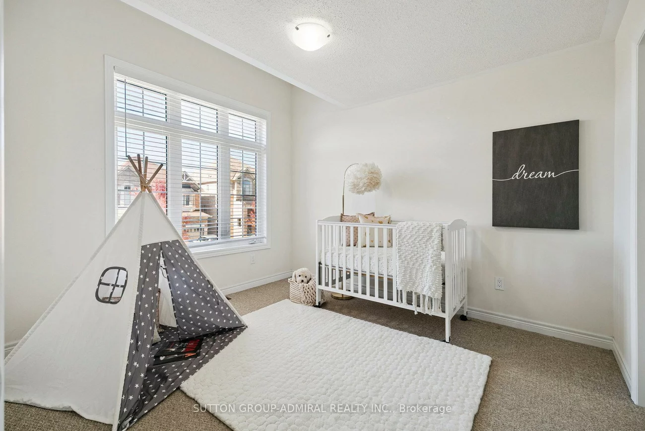 15, John Smith, Holland Landing, East Gwillimbury